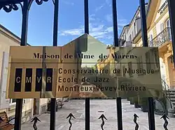 plaque commémorative de sa maison natale