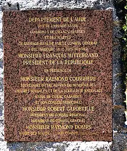 Plaque commémorative inauguration barrage.