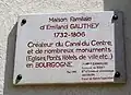 Plaque sur la maison de Gauthey à Bissey-sous-Cruchaud