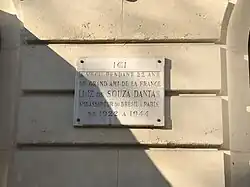 Plaque en hommage au diplomate brésilien Luiz Martins de Souza Dantas, qui vécut au no&nbsp;45 de 1922 à 1944.