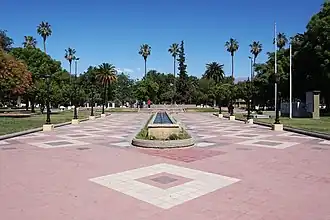 La plaza Pedro del Castillo.