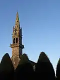 Ploudiry, église paroissiale, la flèche.