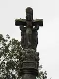 Le calvaire près de l'église Saint-Cuffan : partie sommitale.