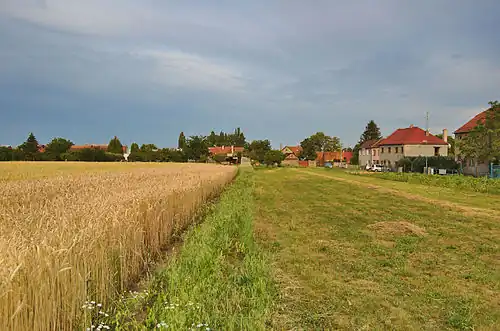 Le village vu de l'ouest.