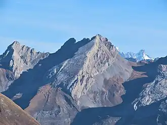 La pointe de Bella Cha depuis le roc des Tours à l'ouest.