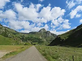 La pointe de Mya depuis la vallée des Chapieux.