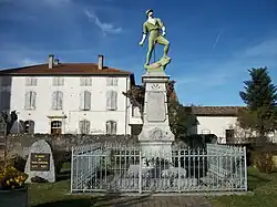 Monument aux morts.