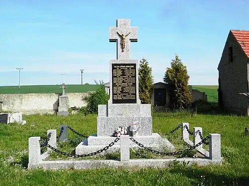 Monument aux morts.