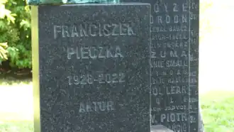 Gros plan sur les plaques.