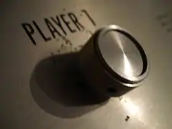 Paddle de la borne d'arcade Pong en gros plan.