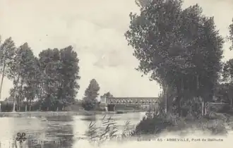 Carte postale ancienne montrant le pont.