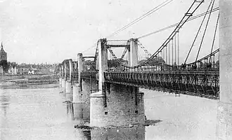 Image illustrative de l’article Pont suspendu de Jargeau