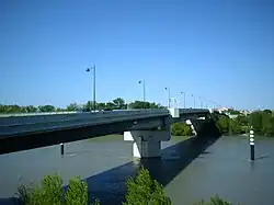 Pont sur le Rhône entre Beaucaire et Tarascon