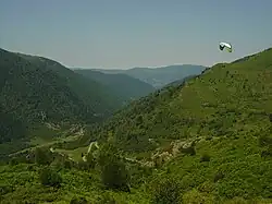 Plus bas la route provenant de Massat