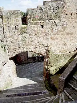 La Porta di Sovana XIIIe&nbsp;siècle.