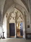 Portail de la chapelle d'hiver du cloître, ancienne salle capitulaire.