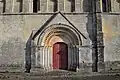 Le portail sud de l'église Saint-Germain.