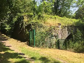 Vestige de l'ouvrage du XIXe&nbsp;siècle