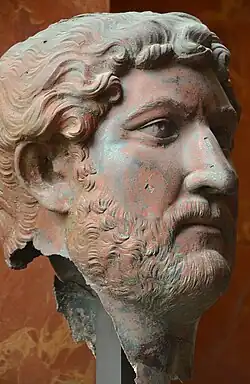 Hadrien. Bronze. H. 42&nbsp;cm. Poids 13,5 kg. Fonte en creux et gravure. Proche-Orient (?). 118/121 EC ou posthume (?). Louvre