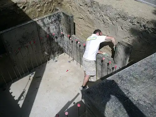 Pose de la 1re&nbsp;face de banche.