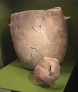 Céramiques sans décor de Jéricho, v. 6000-5500 av. J.-C. Ashmolean Museum.