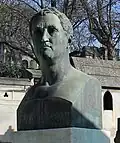 Général comte Carlo Andrea Pozzo di Borgo, statue au cimetière du Père-Lachaise