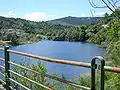 Lac du Rachas (lac de barrage du Chassezac).