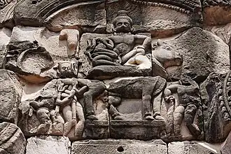 Fronton sud de la tour centrale (détail) : Shiva sur le taureau Nandin