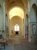 Intérieur de l'église romane de Saint-Martin de Laives