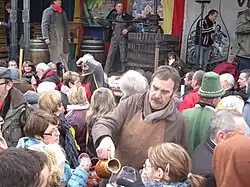 Pressée du vin de paille et dégustation du vin nouveau