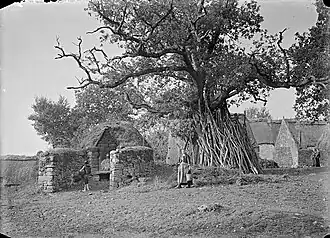 Le four du village de la Roche Piriou.