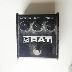 Description de l'image ProCo RAT Distortion Pedal (2015-04-21 by David Hilowitz).jpg.
