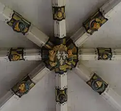 Clé de voûte armoriée.