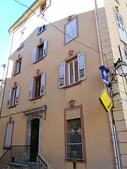 Ancien hôtel de sous-préfecture, à Puget-Théniers
