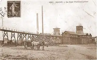 La fosse Chabaud-Latour vers 1900, les puits nos&nbsp;2 et 1. Le troisième ne semble pas équipé de chevalement.