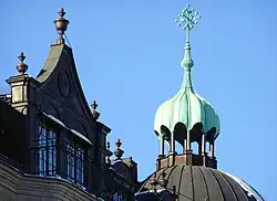 Le dôme de la tour..