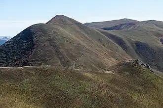 Puy de Monne vu depuis le puy de la Tache.