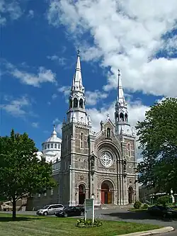 Image illustrative de l’article Basilique Sainte-Anne de Varennes