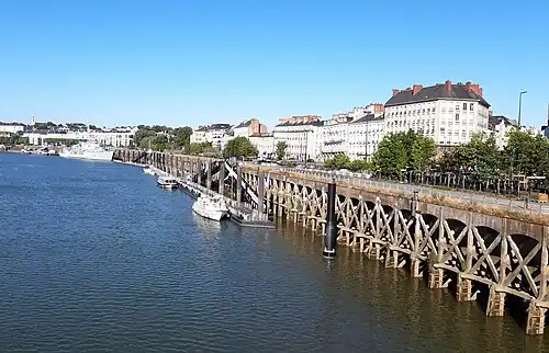 Quai de la Fosse.