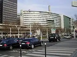 Vue du quai au niveau du pont Charles-de-Gaulle.