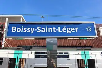 Plaque signalétique indiquantle nom de la gare.