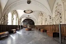 Vue du réfectoire côté Multiplication des pains.