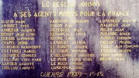 Plaque commémorative en l'honneur de morts du réseau Johnny à Kerfeunteun (Quimper)