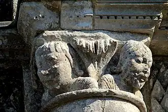 Deux têtes humaines.