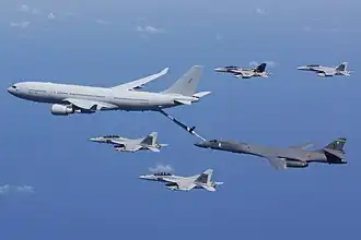 KC-30A (RAAF) > Rockwell B-1 Lancer (USAF) : 2017