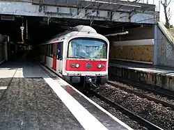 Rame MS 61 à l'arrêt(quai pour Boissy-Saint-Léger).