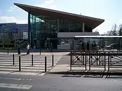 L'entrée de la gare.