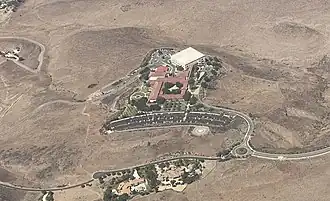 Vue aérienne de la bibliothèque présidentielle Ronald-Reagan.