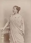 Rachel Boyer par l'atelier Nadar dans Par le Glaive, 1892.