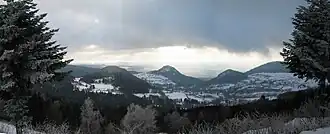 Peyre de Bard au centre.